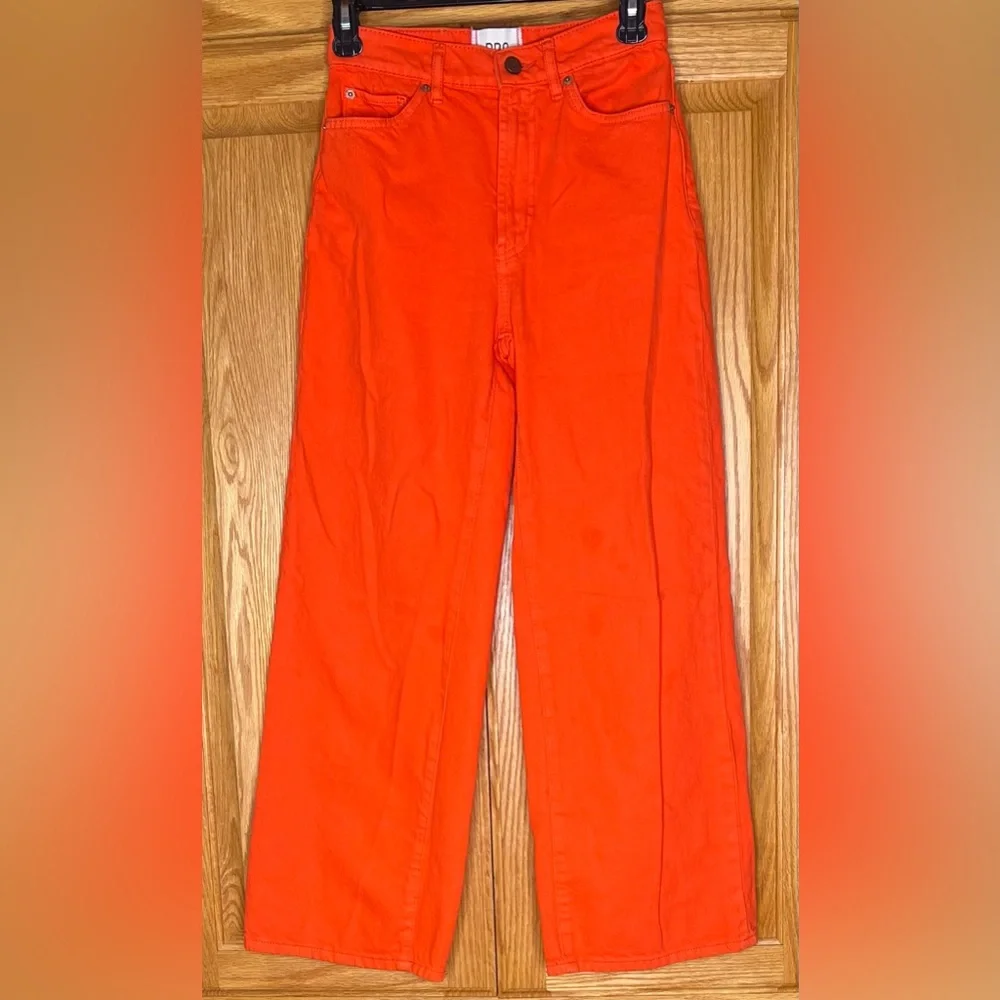 Urban Outfitters BDG High Rise Wide Leg Flame Orange‎ Denim Jeans Size 25